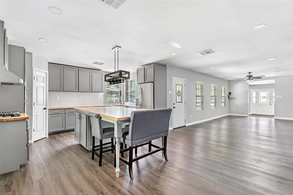 Photo of 19374 Forest Lane Circle