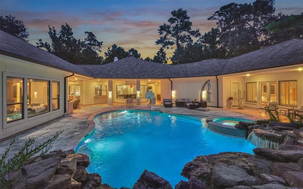 Photo of 134 Trinity Oaks Court
