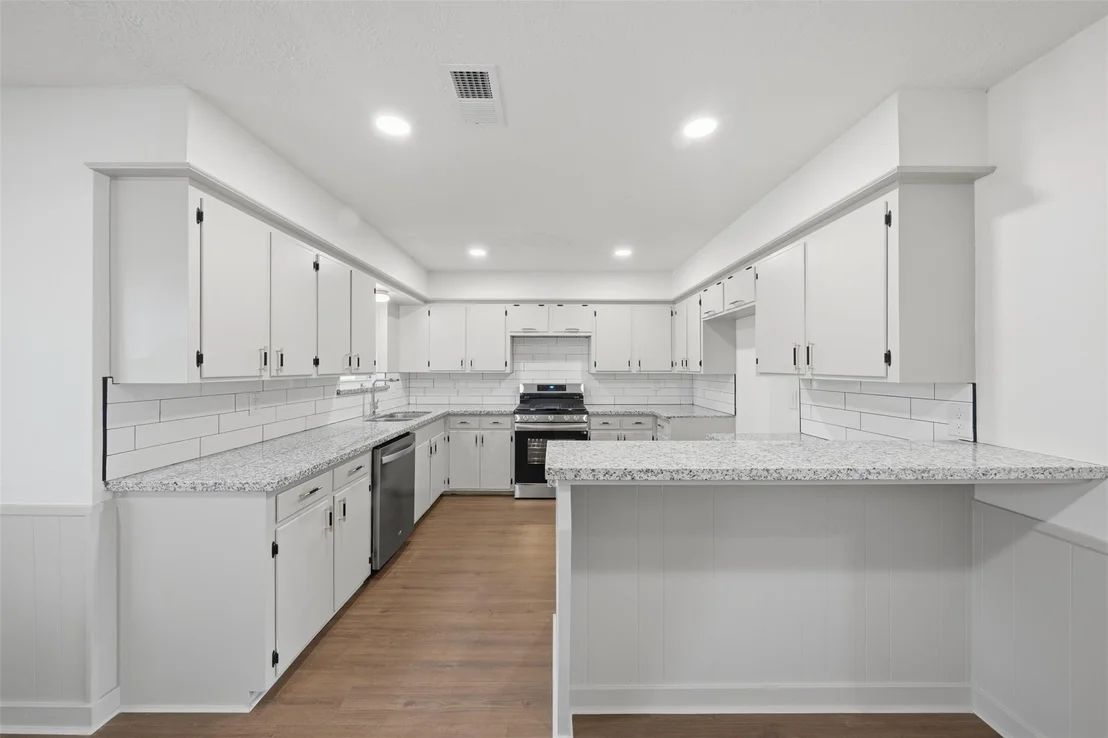 Photo of 5002 Cedar Creek Drive