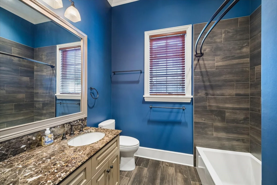 Photo of 8 Greyton Lane