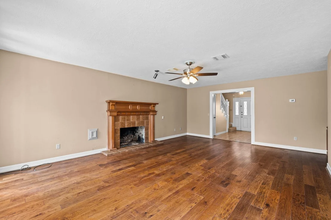 Photo of 4007 Valley Estates Drive