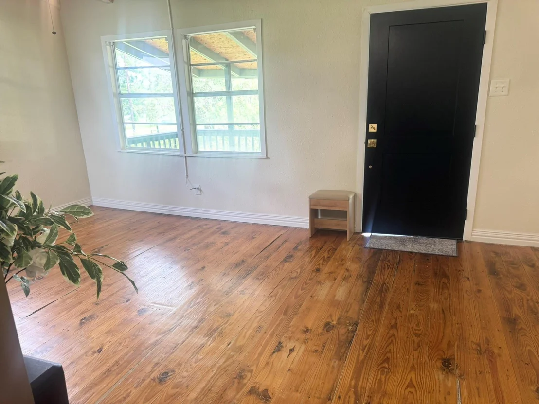 Photo of 788 Riverside Drive