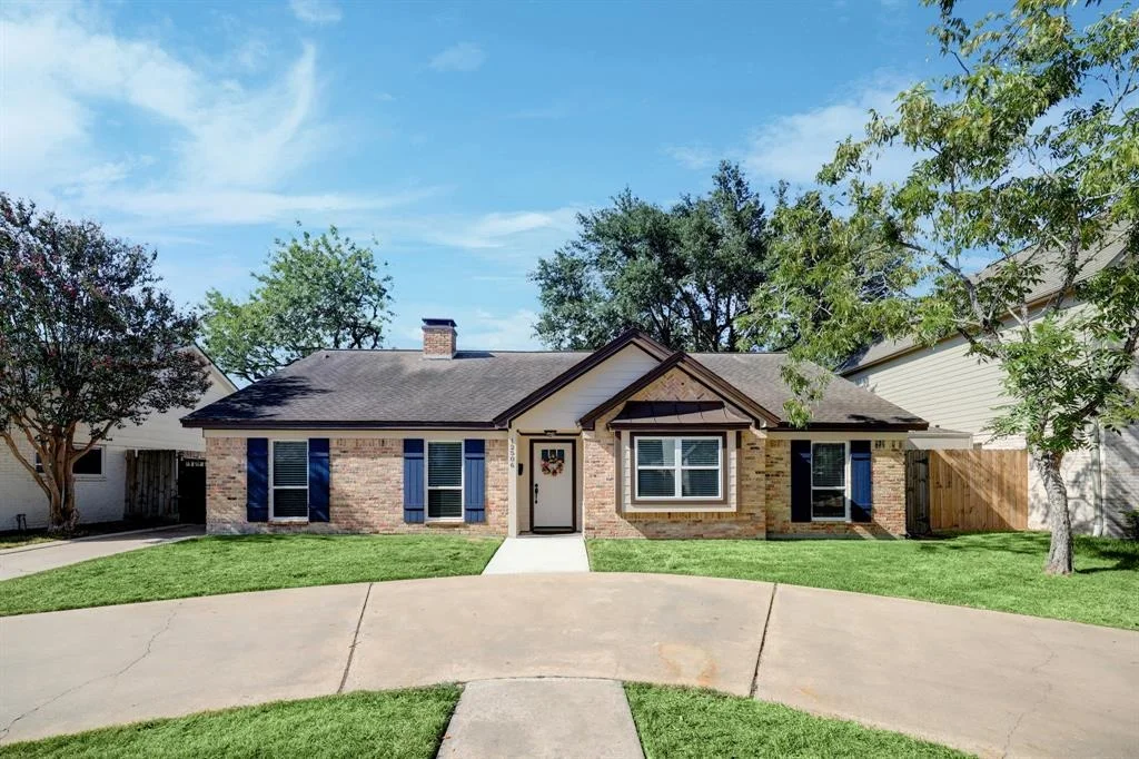 Photo of 12506 Vindon Drive