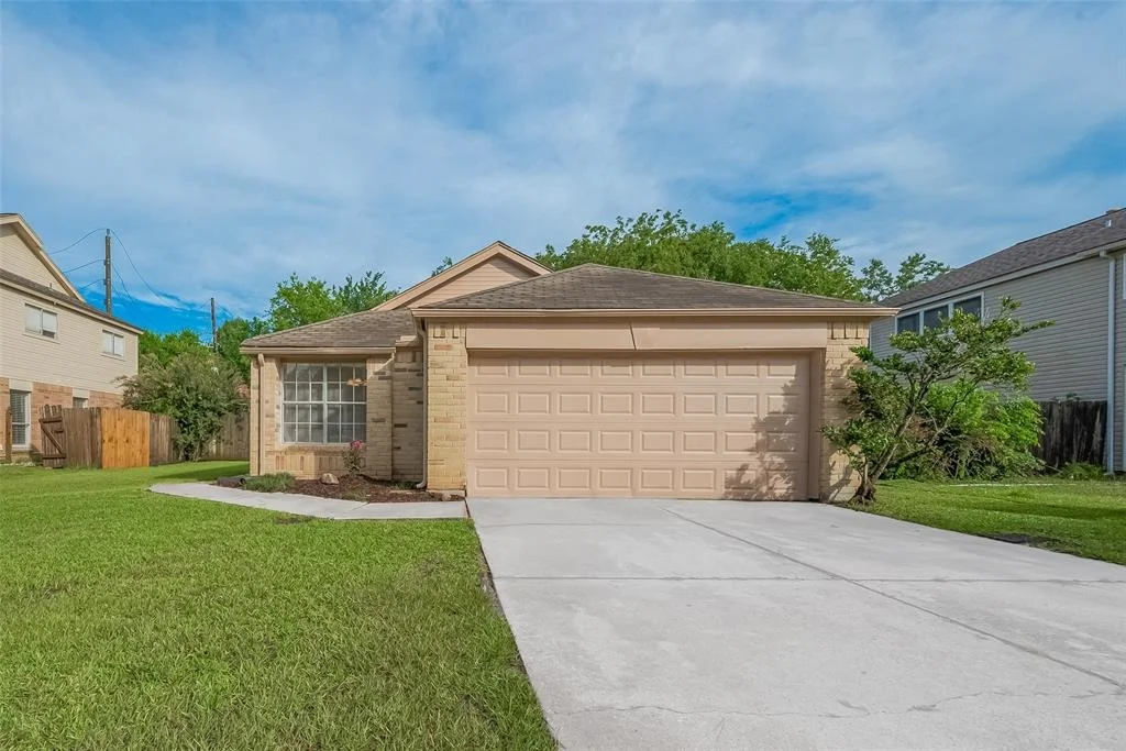 Photo of 6711 Autumn Flowers Drive