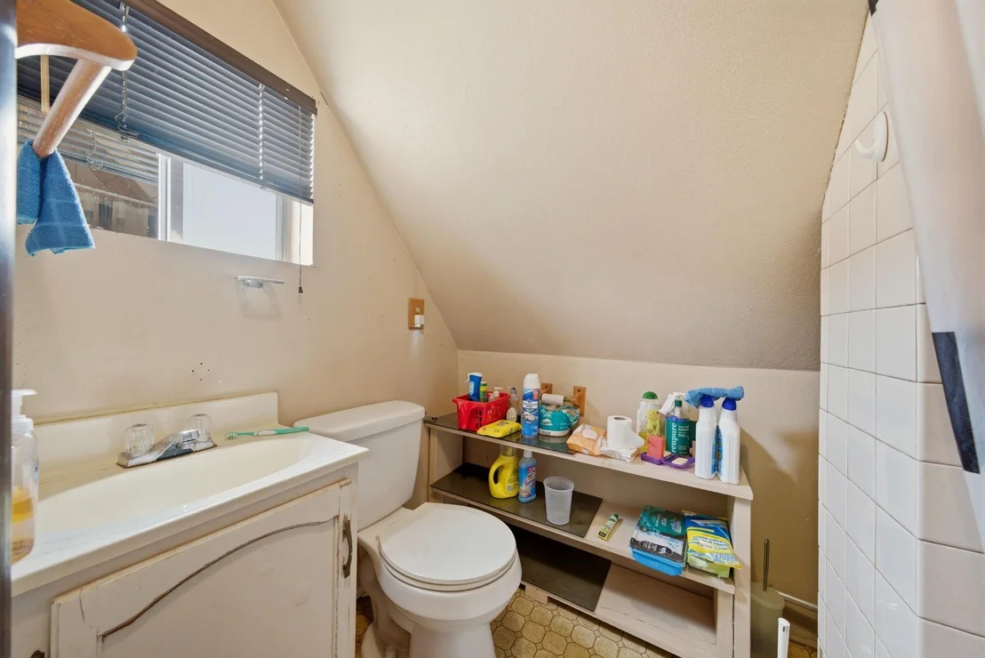 Photo of 1124 Estate Drive