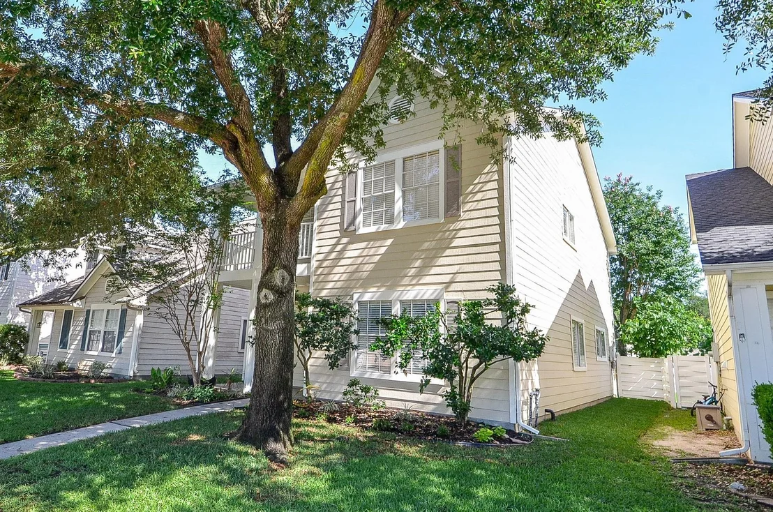 Photo of 9846 Farrell Drive