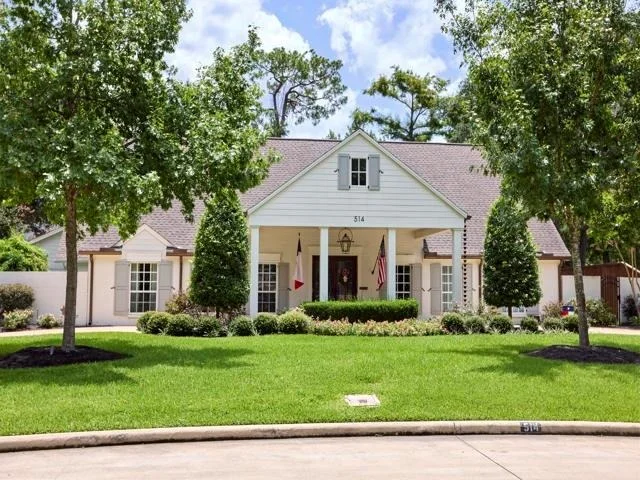 Photo of 514 Regentview Drive