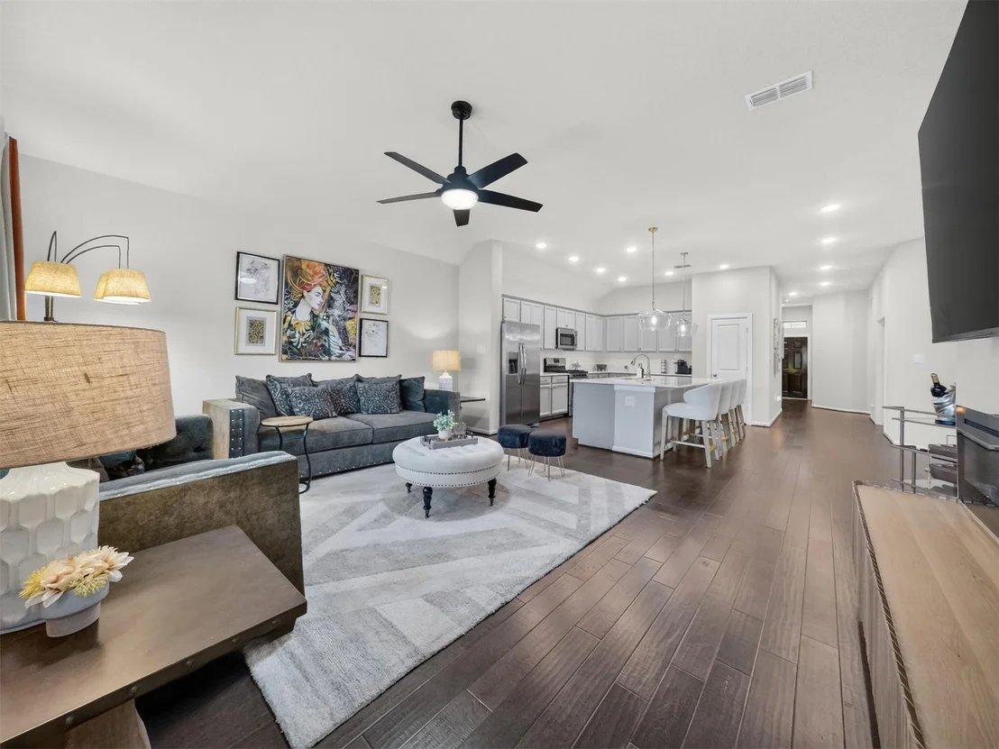 Photo of 4926 Morrison Drive