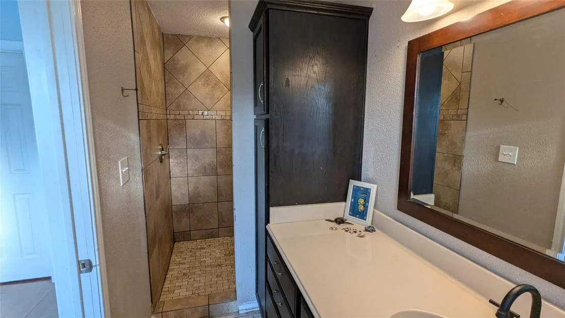 Photo of 4413 N Heron Drive