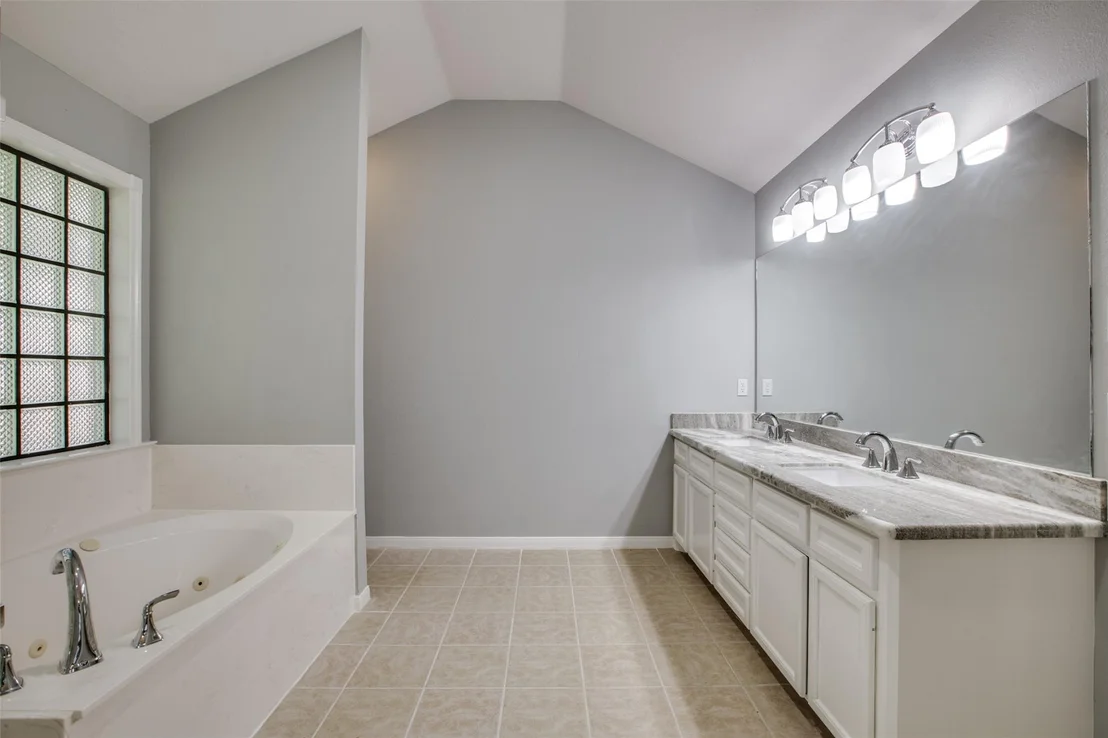 Photo of 5106 Greenwater Drive