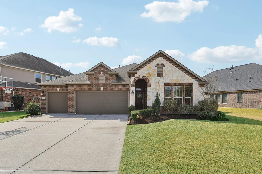 Photo of 3660 Cottage Pines Lane