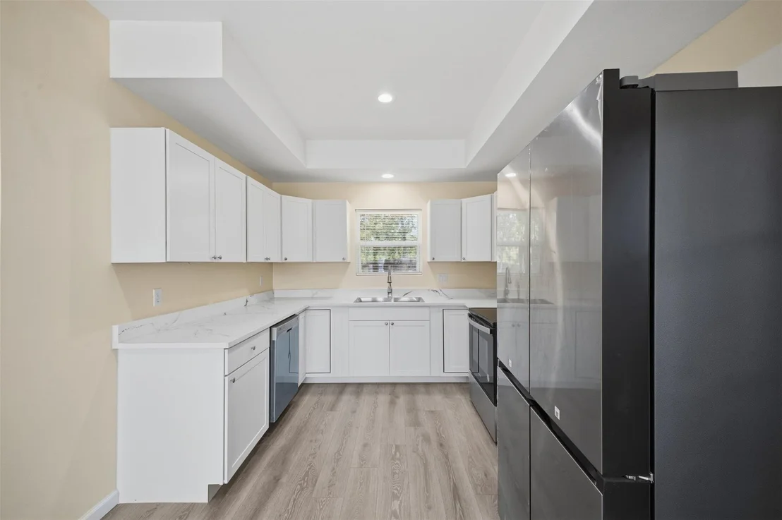 Photo of 100 Walnut Circle