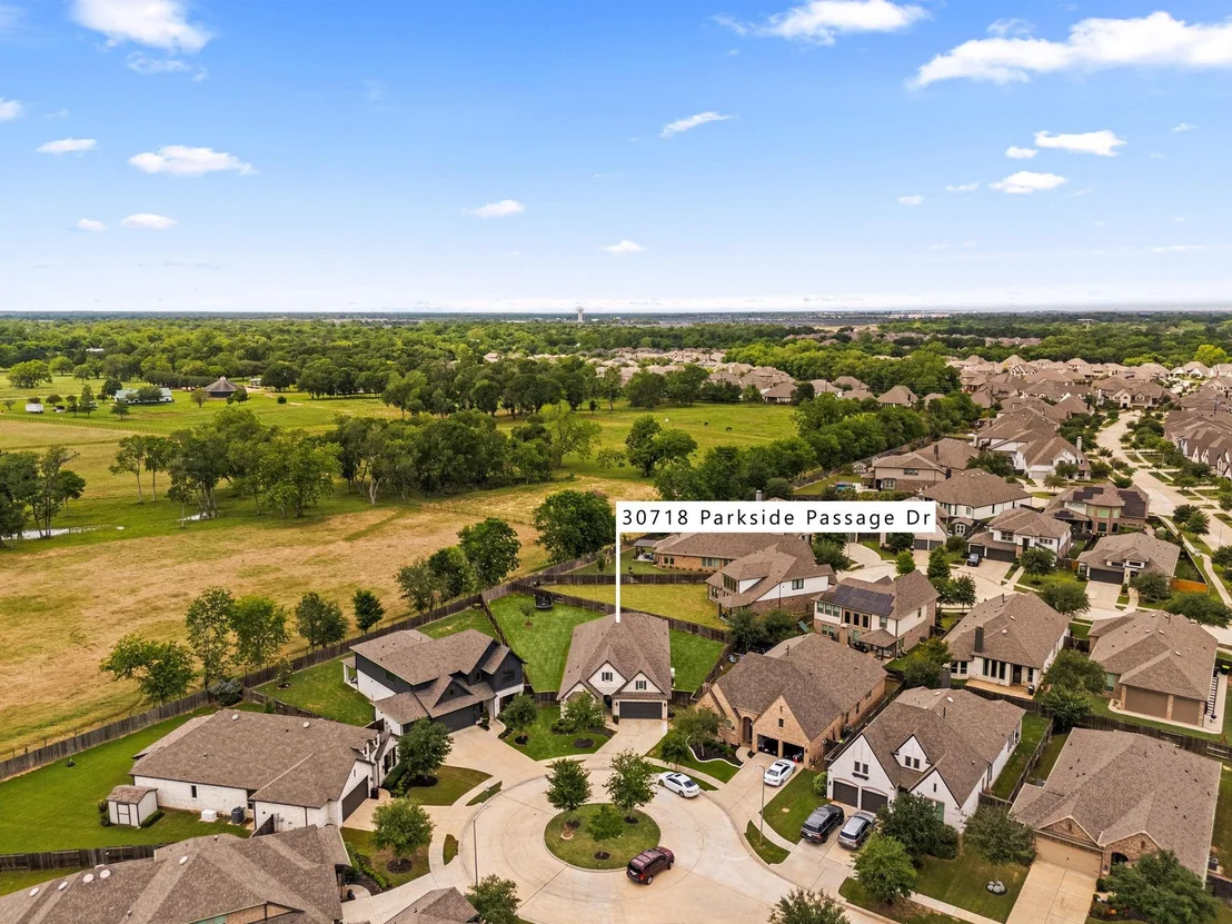 Photo of 30718 Parkside Passage Drive