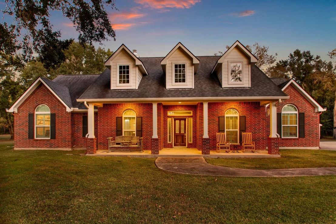 Photo of 33402 Hillside Drive