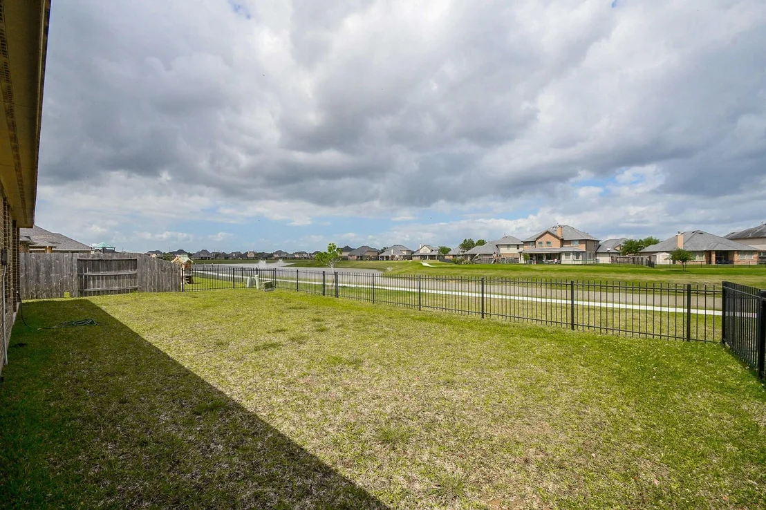 Photo of 9503 Wheatfield Lane