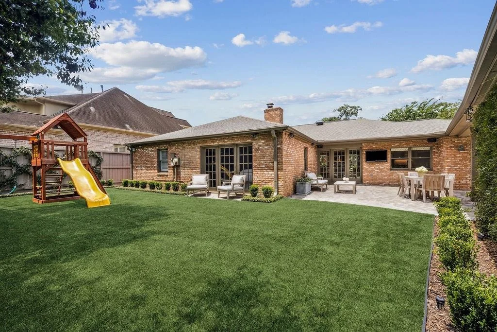 Photo of 1213 Briarmead Drive