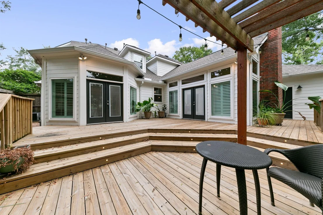 Photo of 1127 Lashbrook Drive