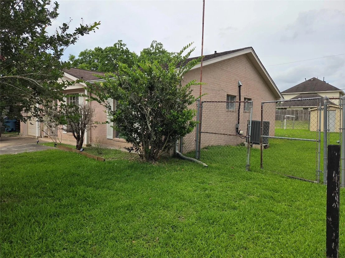 Photo of 14423 Waterloo Drive