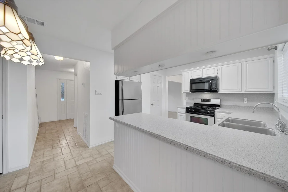 Photo of 34 Village Knoll Place