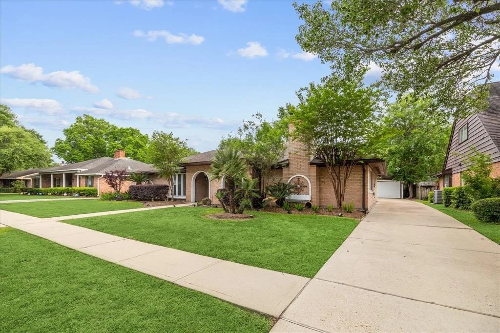Photo of 10703 Riverview Drive