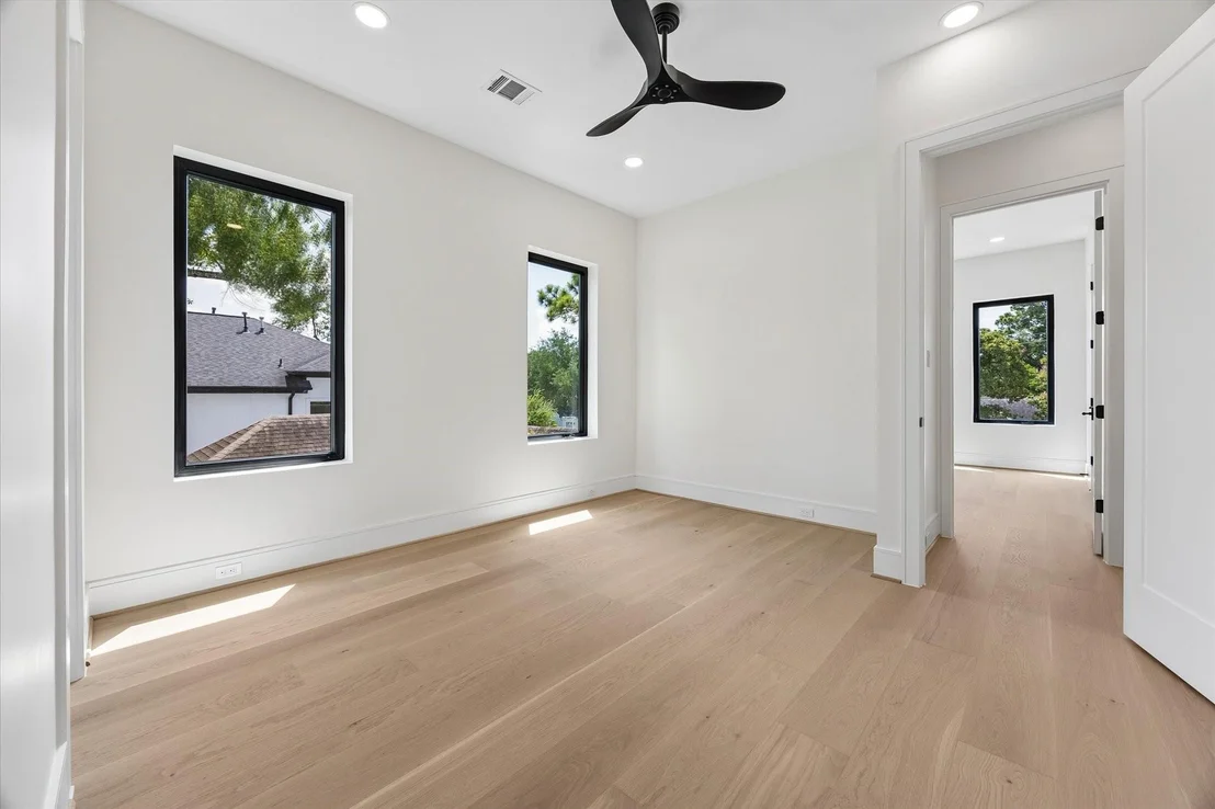 Photo of 2526 Southgate Boulevard