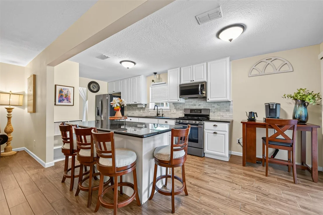 Photo of 5038 Pine Cliff Drive