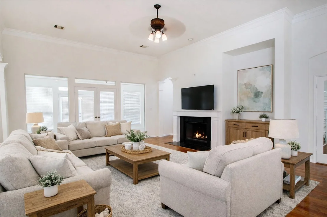 Photo of 3327 River Bend Drive