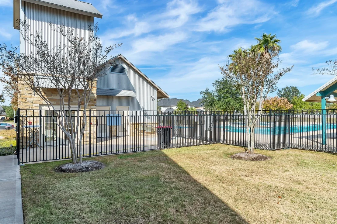 Photo of 606 Silver Creek Circle