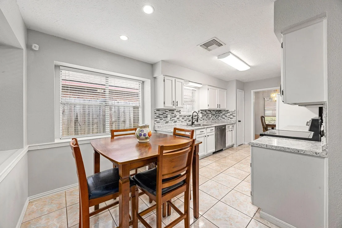 Photo of 1343 Somercotes Lane