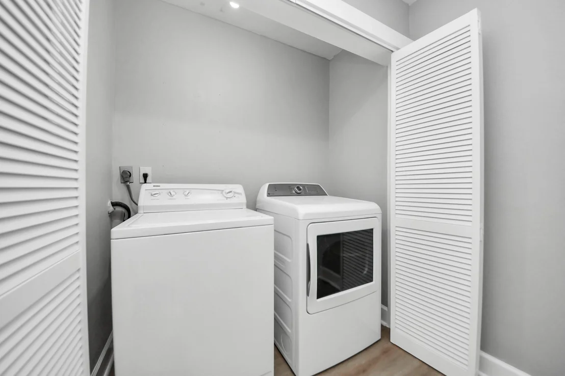 Photo of 1812 Locklaine Drive