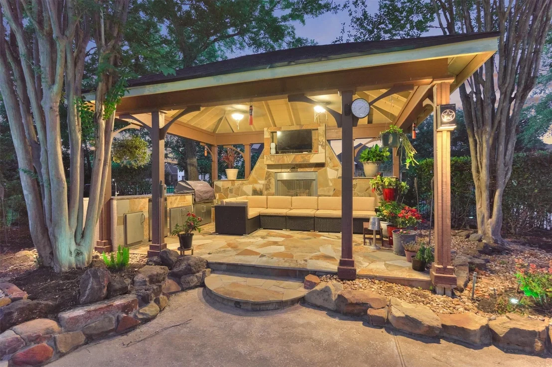 Photo of 609 Edgewood Drive