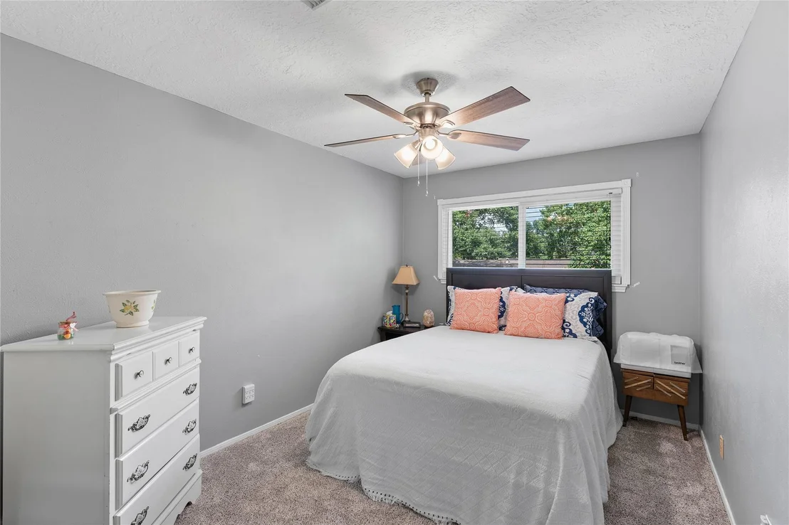 Photo of 7018 Sandy Knolls Drive
