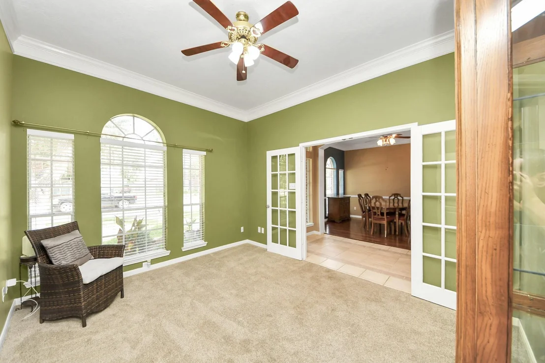 Photo of 6204 Raintree Drive