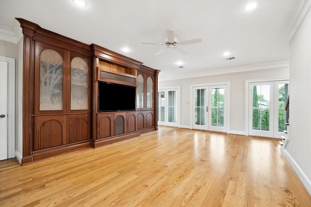 Photo of 3019 Sunset Boulevard
