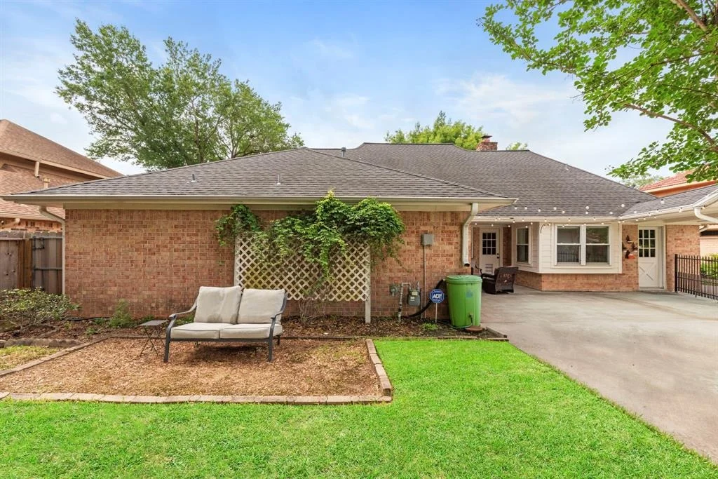 Photo of 5918 Donwhite Lane