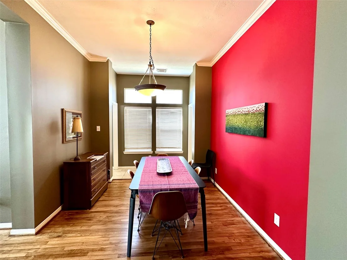 Photo of 8910 Everhart Lane