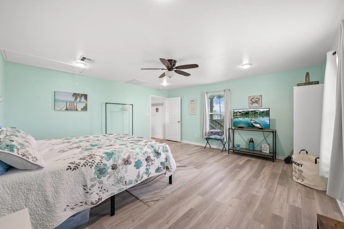 Photo of 818 Surf Drive
