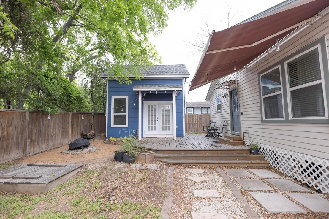 Photo of 8007 Capitol Street