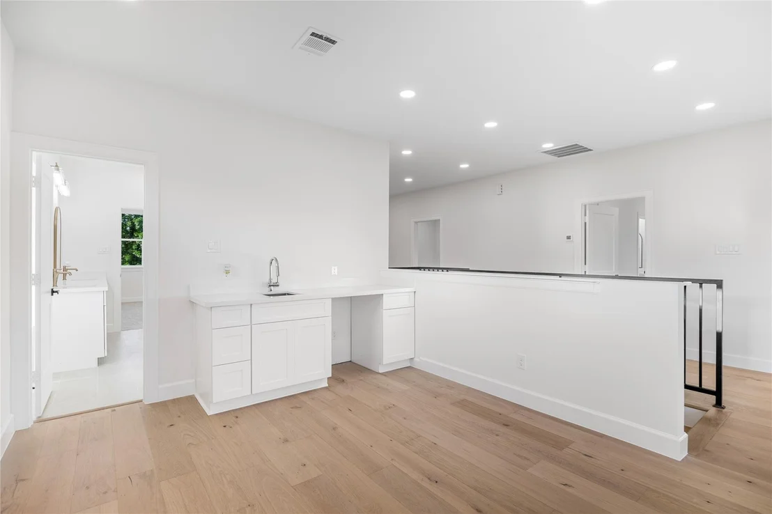 Photo of 8646 Alcott Drive