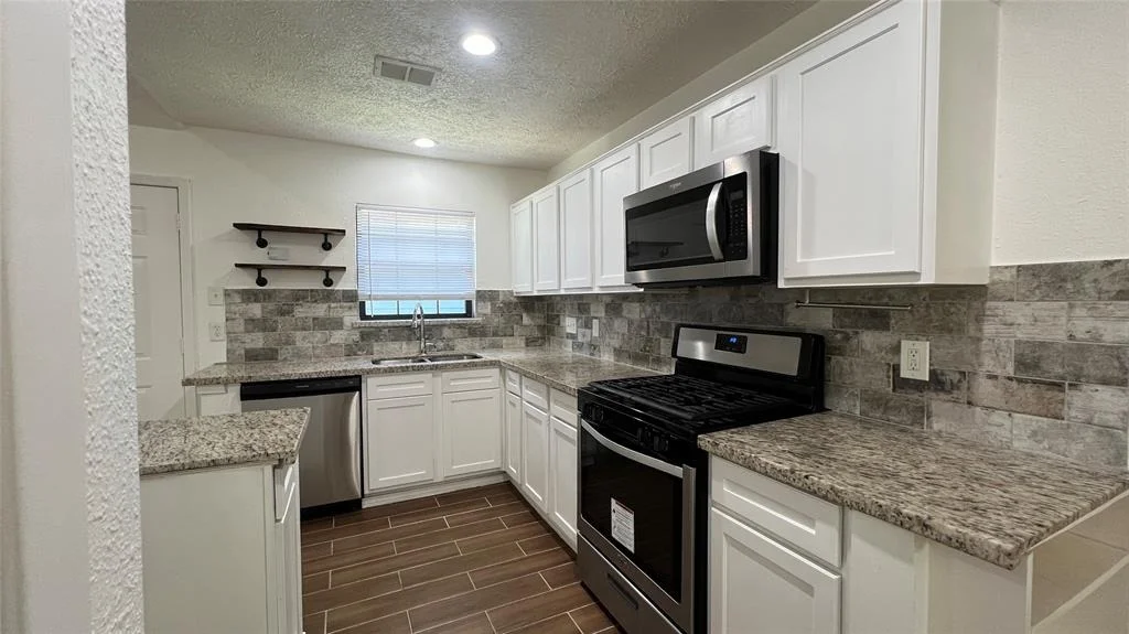 Photo of 4804 Greenwood Drive