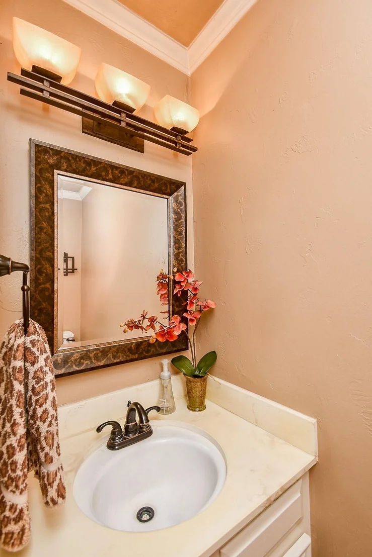 Photo of 17414 Rustic Canyon Trail