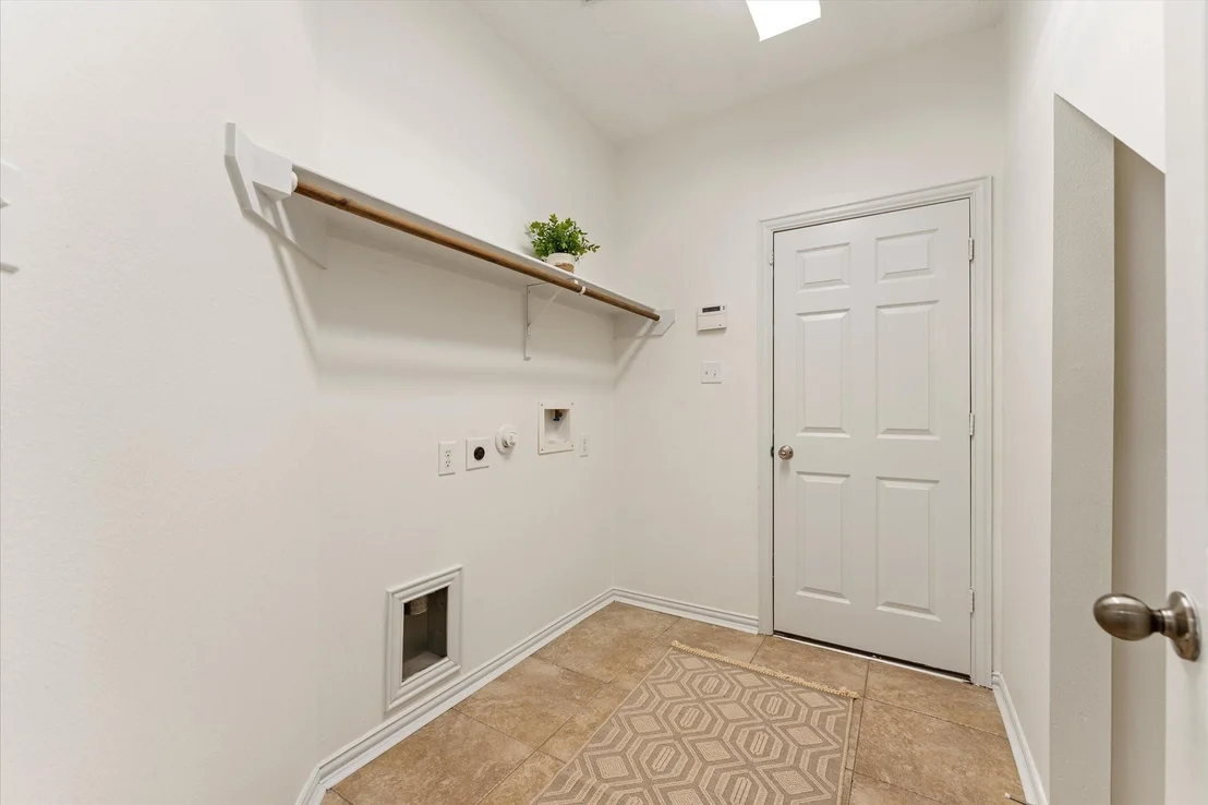Photo of 1726 Summergate Drive