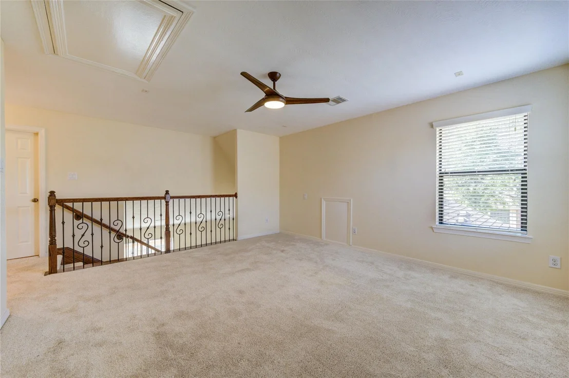 Photo of 2844 Torano