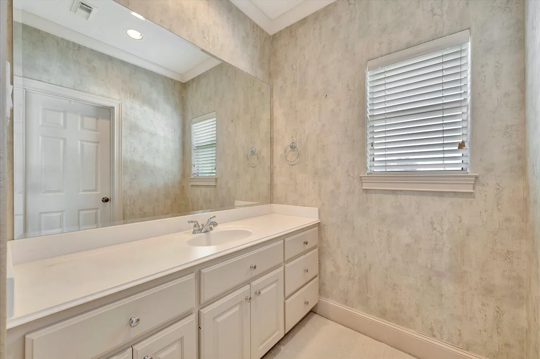 Photo of 604 Harborside Way