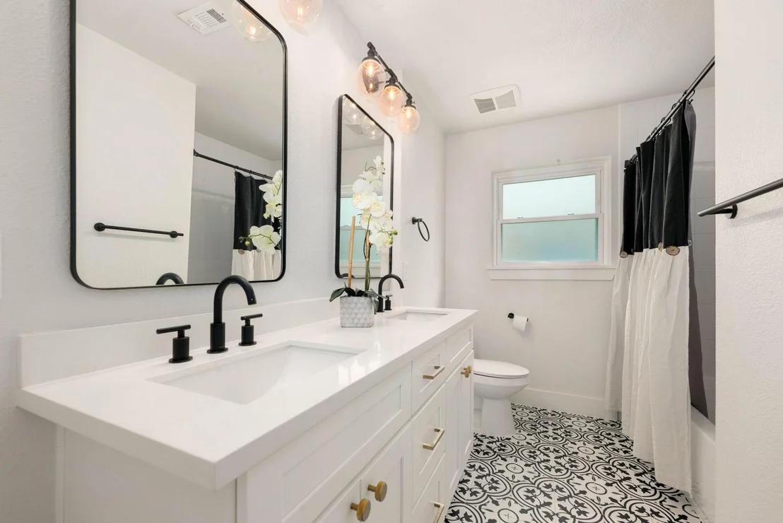 Photo of 4321 Kingfisher Drive