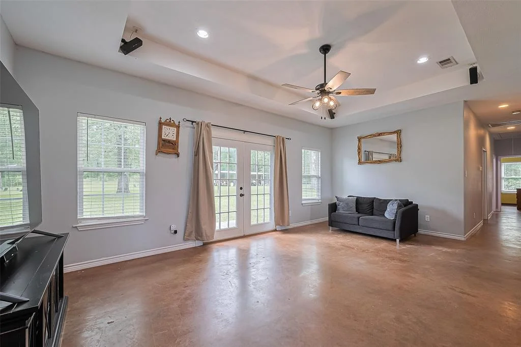 Photo of 5396 Duff Road
