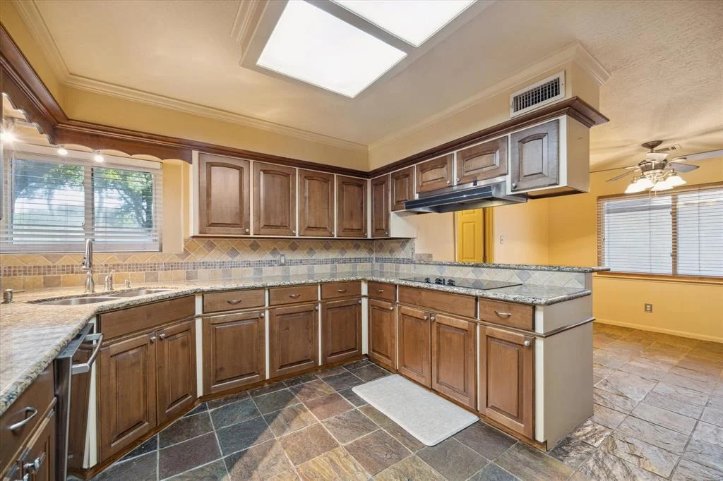 Photo of 703 Rennie Drive