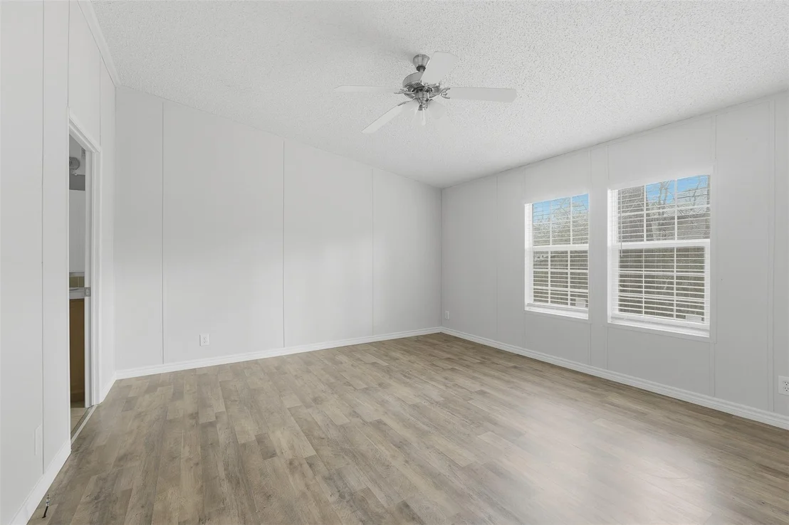 Photo of 210 Nassau Lane