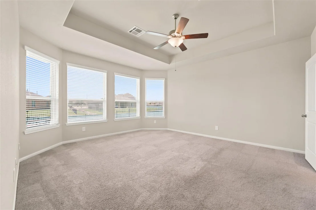 Photo of 3747 Lake Bend Shore Drive