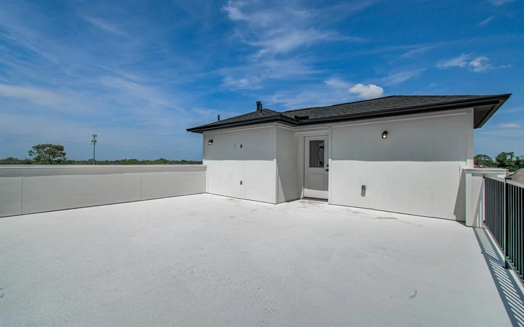Photo of 8703 Ojeman Villas Drive